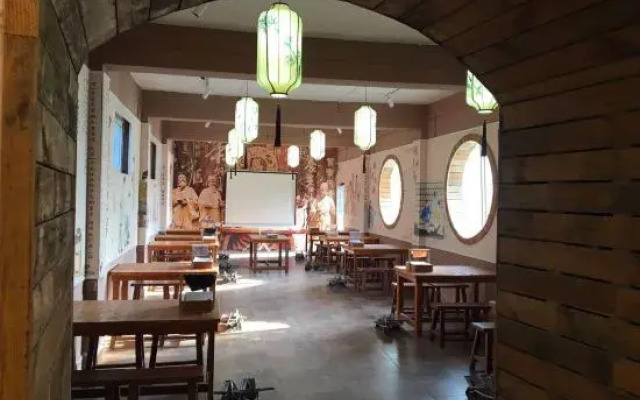 Longwan Hot Spring Hotel