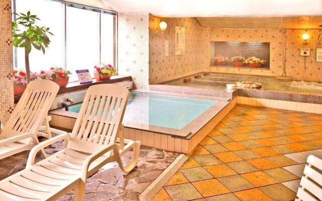 Capsule & Sauna Japan – Caters to Men