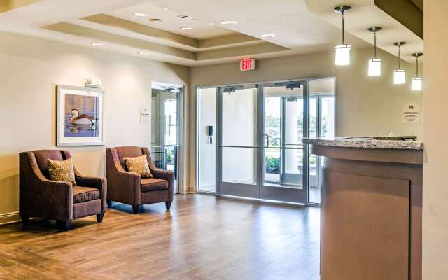 MainStay Suites Hackberry Sportsman's Lodge