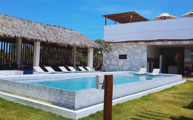 Mikiki Lifestyle Hotel