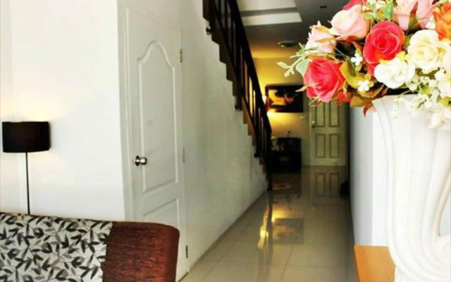 Be Rich Hotel