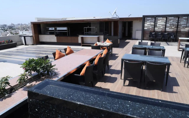 Quality Inn Patria Suites, Rajkot