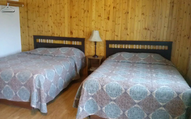 Moosomin Motel