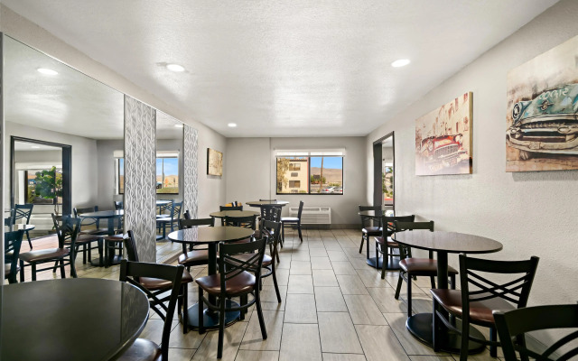 Best Western Desert Villa Inn