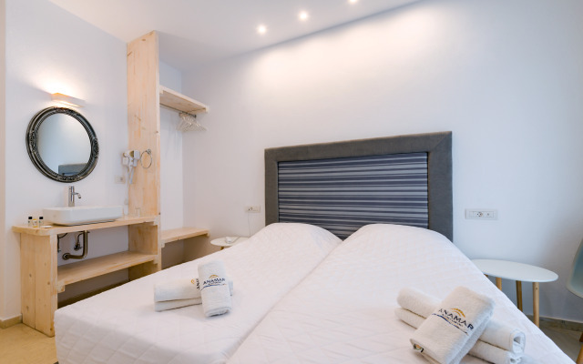 Anamar Santorini