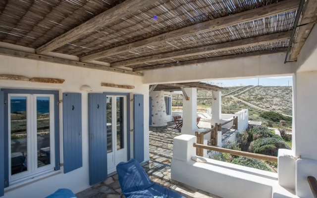 Seaside Villa Costal Vibes Walk to Beach