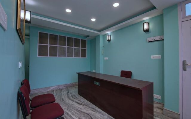 OYO 13465 Greendot Hotel