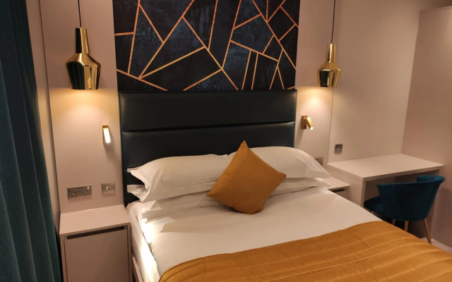 Отель NOX Kensington