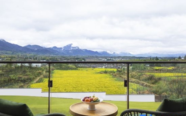 Campsort Hotel – Balcony – Huangshan