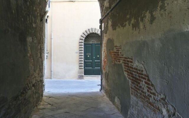 Appartamento Sarina by Vacation in Lucca