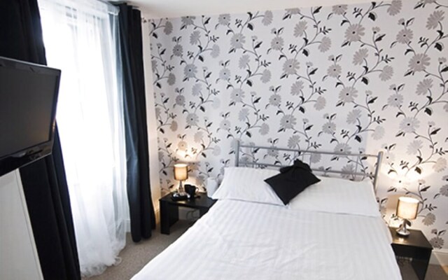 Black Bull Hotel