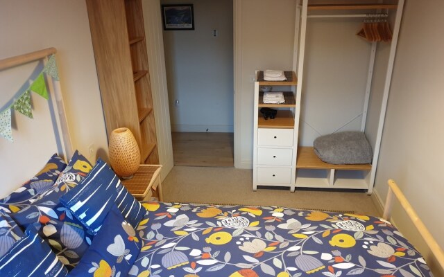 2 Bedroom Central Stylish Flat