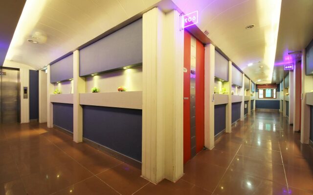Sense Motel