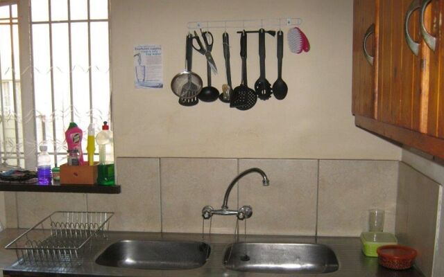 Terrylin Backpackers - Adults Only