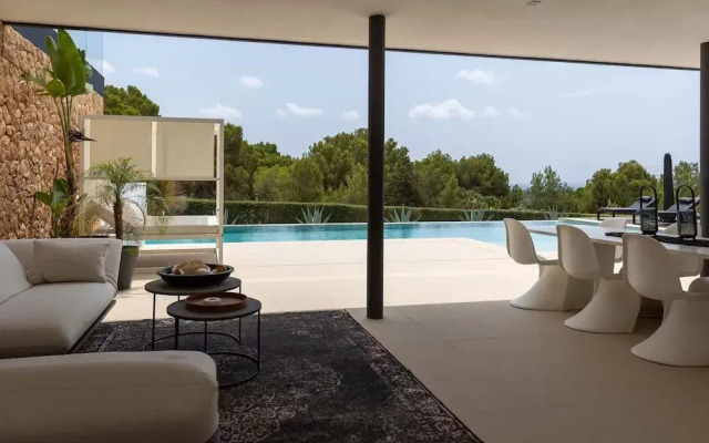 Amazing Villa With Infinity Pool