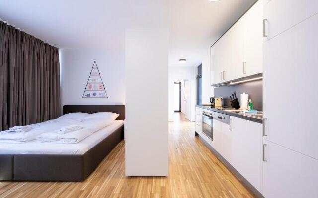 Modern City Hideaway Graz by ichbucheAT