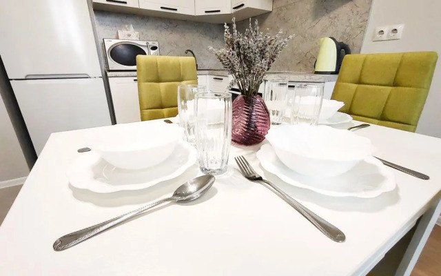 Глобус сеть апартаментов на улице Лётчика Грицевца 14А