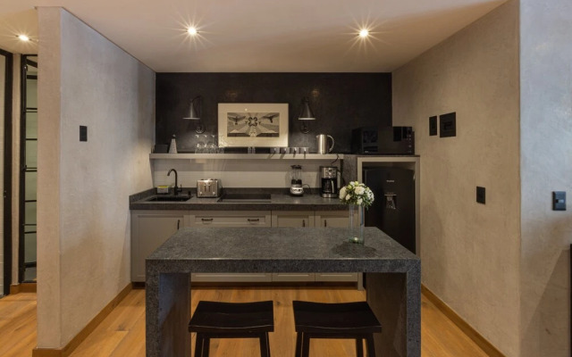 Designer 3-Story Home in San Miguel