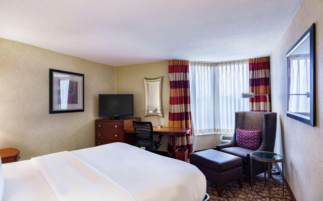 DoubleTree by Hilton Hotel Johnson City