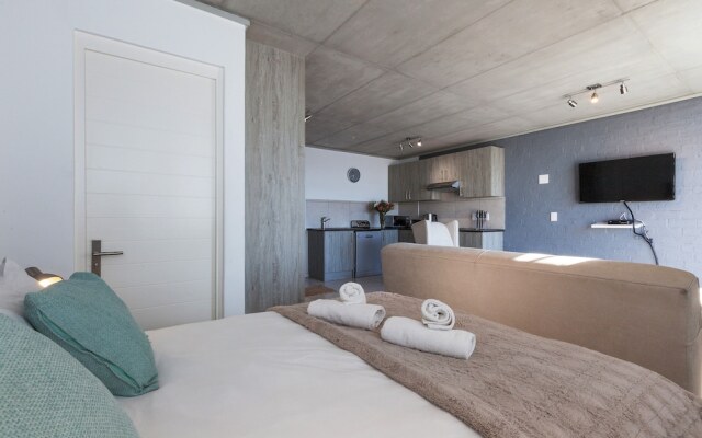 Key West 417 by CTHA