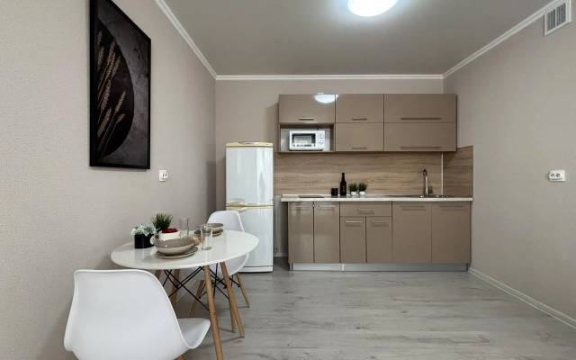 Moon72 (Мун72) на улице Вадима Бованенко