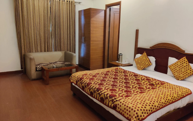 Hari's Court, Lajpat Nagar