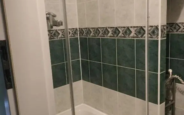 Pokoje Z Lazienkami - Odkryjtrojmiasto