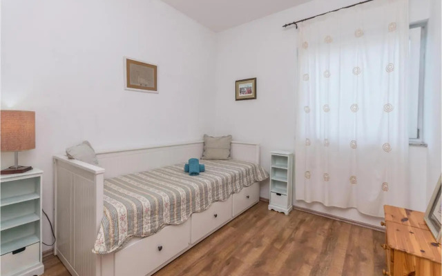 Holiday home Dobropoljana V