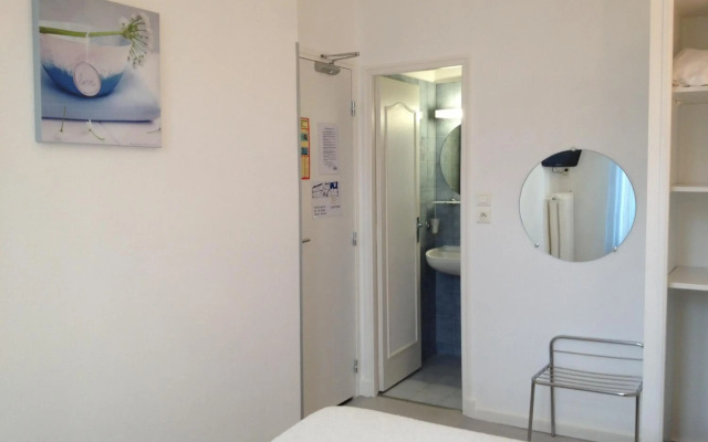Au Nouvel Hotel