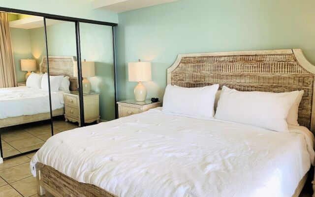 Summer House Condos by ALBVR