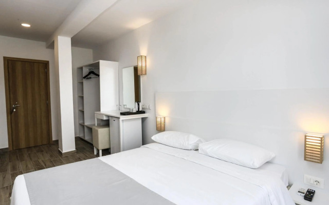Almiros Beach Hotel