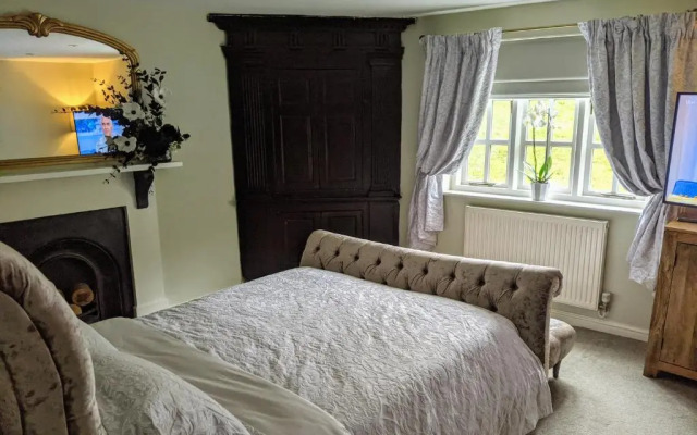 Worralls Grove Guest Farm House
