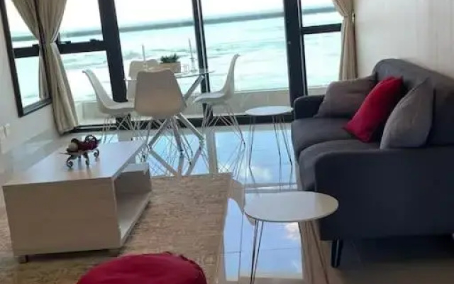 Beautiful Ocean View Apartment