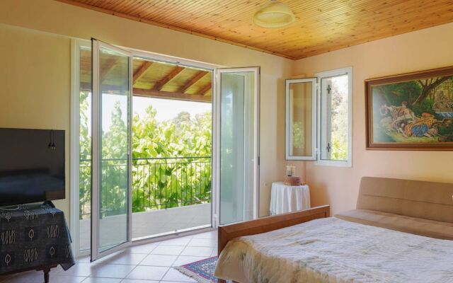 Secluded Holiday Home in Kalavrouza With Mountain Views,bbq