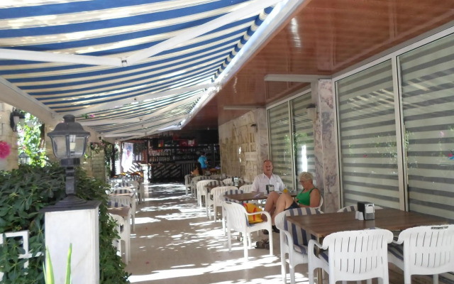 Myra Hotel