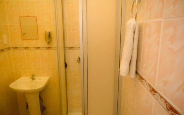 Hostal Retro House