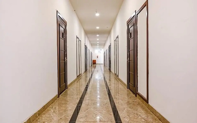 Fabhotel Shubh Shaleen Springs