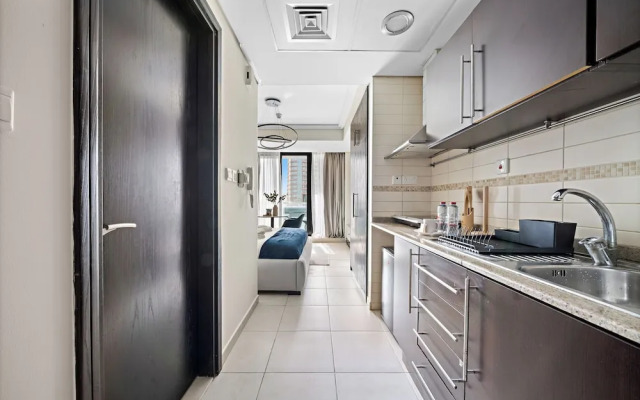 Silkhaus Goldcrest Views 2