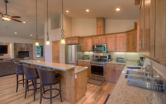 Hole in One Hideaway