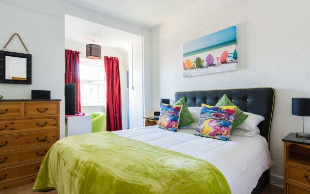 Ar Lan y Mor Seaside Apartment