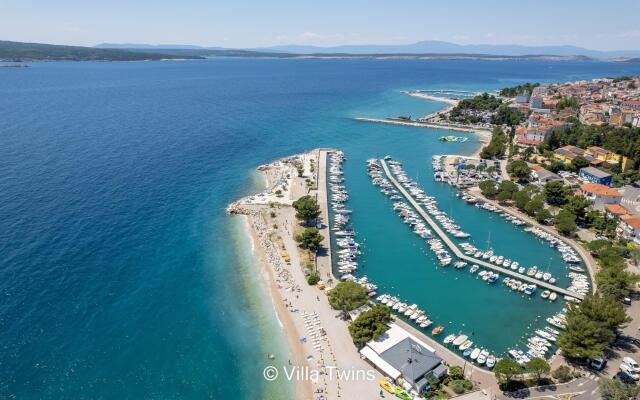 Twins I in Crikvenica