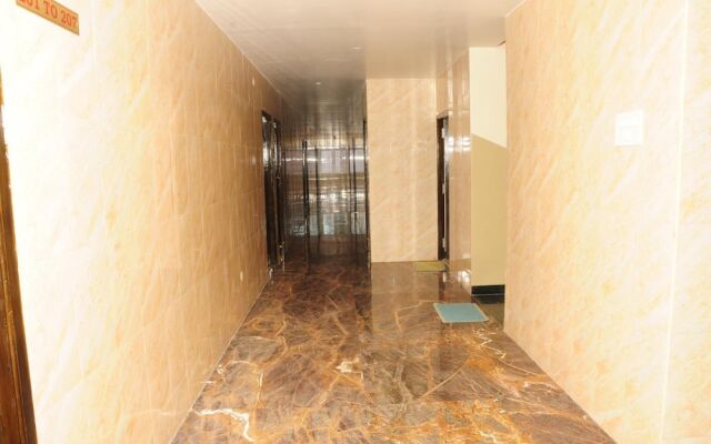 Hotel Rathnavel Towers