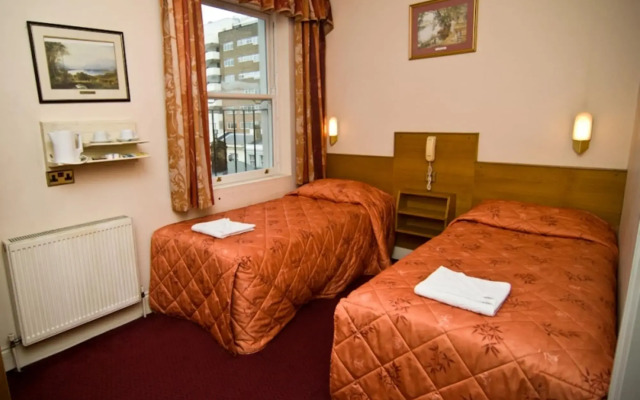 Alexandra Hotel