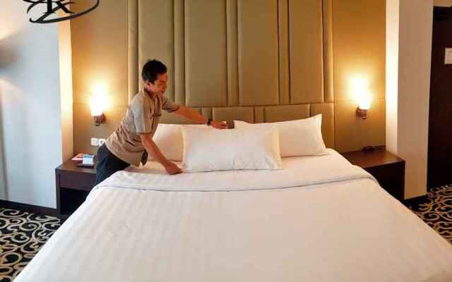 Grand Royal Denai Hotel