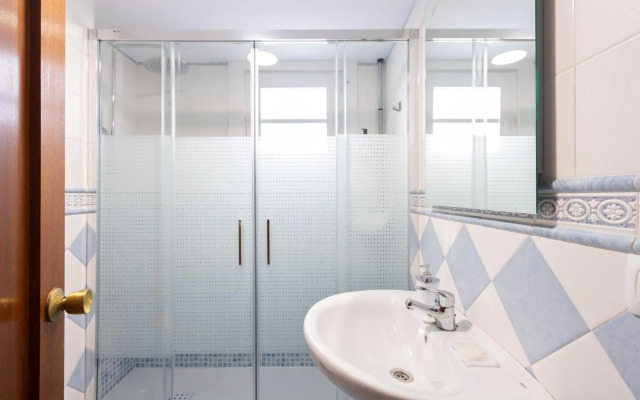 El Salvador City Center Suite by Valcambre