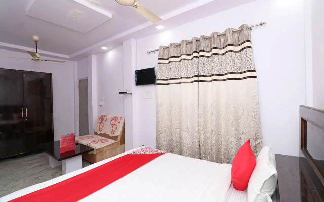 Hotel Raj Shree By OYO Rooms