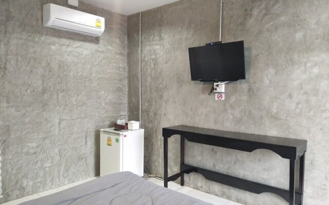 Suchanaree At Leam Ngop