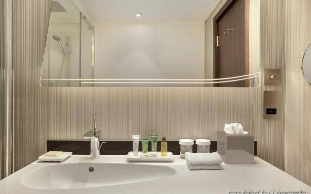 Hilton London Heathrow Airport Hotel