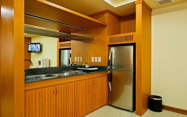 Puri KIIC Golf View Hotel