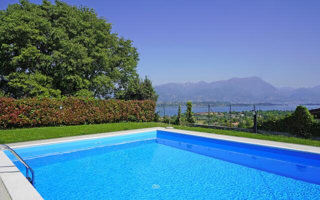 Juniper Flat  in Manerba del Garda